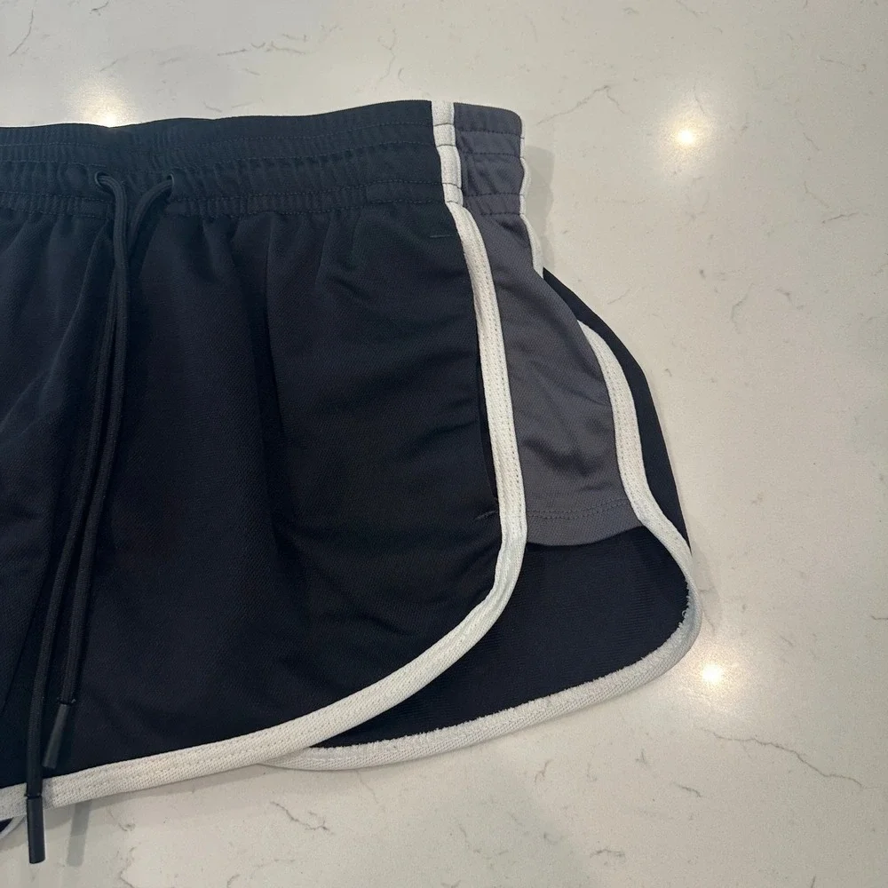 Athletic Works Womens Black Grey Running Shorts Size S 4-6 Drawstring Pockets